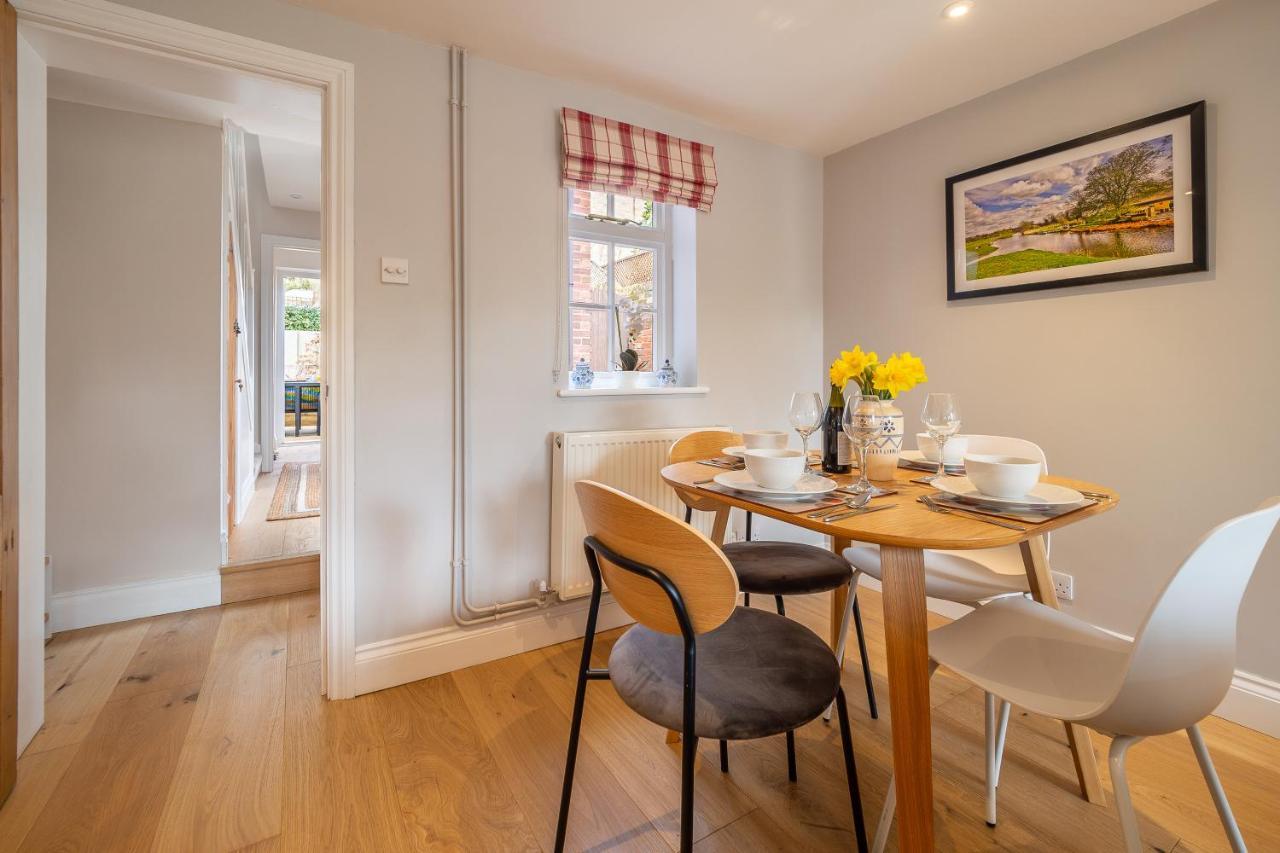 Hébergement de vacances Adorable With A Log Burner In Heavenly Village - Constable Nayland